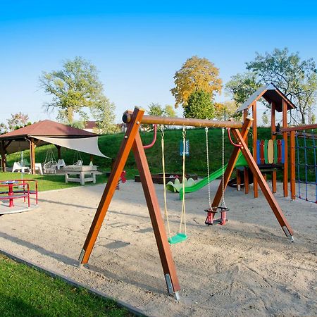 Arenda Apartamenty&Domki Caloroczne Sierakow (Greater Poland) Exterior foto