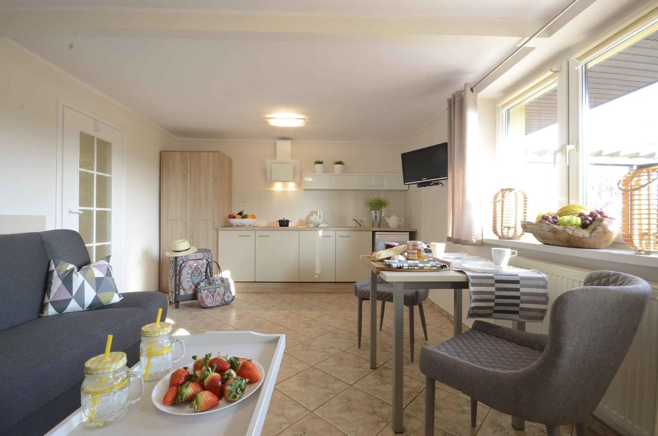 Arenda Apartamenty&Domki Caloroczne Sierakow (Greater Poland) Exterior foto